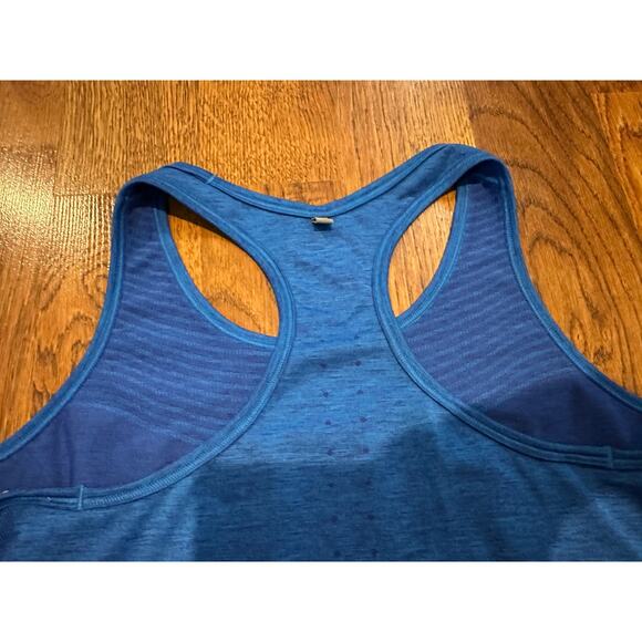 Nike Women's Dry Fit Aeroreact Racerback Active Tank Blue Size Medium - Picture 3 of 6